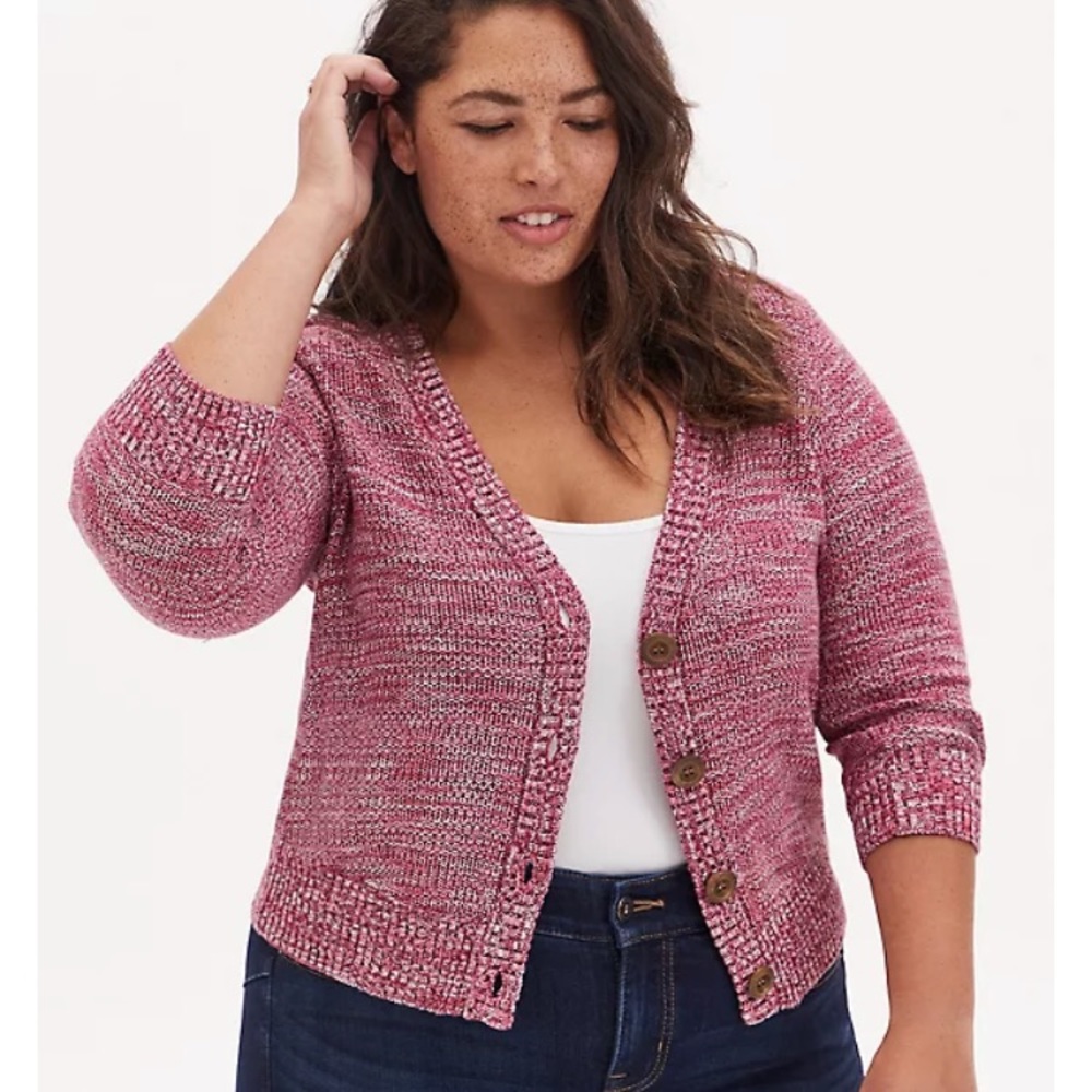 RED SPACE-DYE BUTTON FRONT CROP CARDIGAN